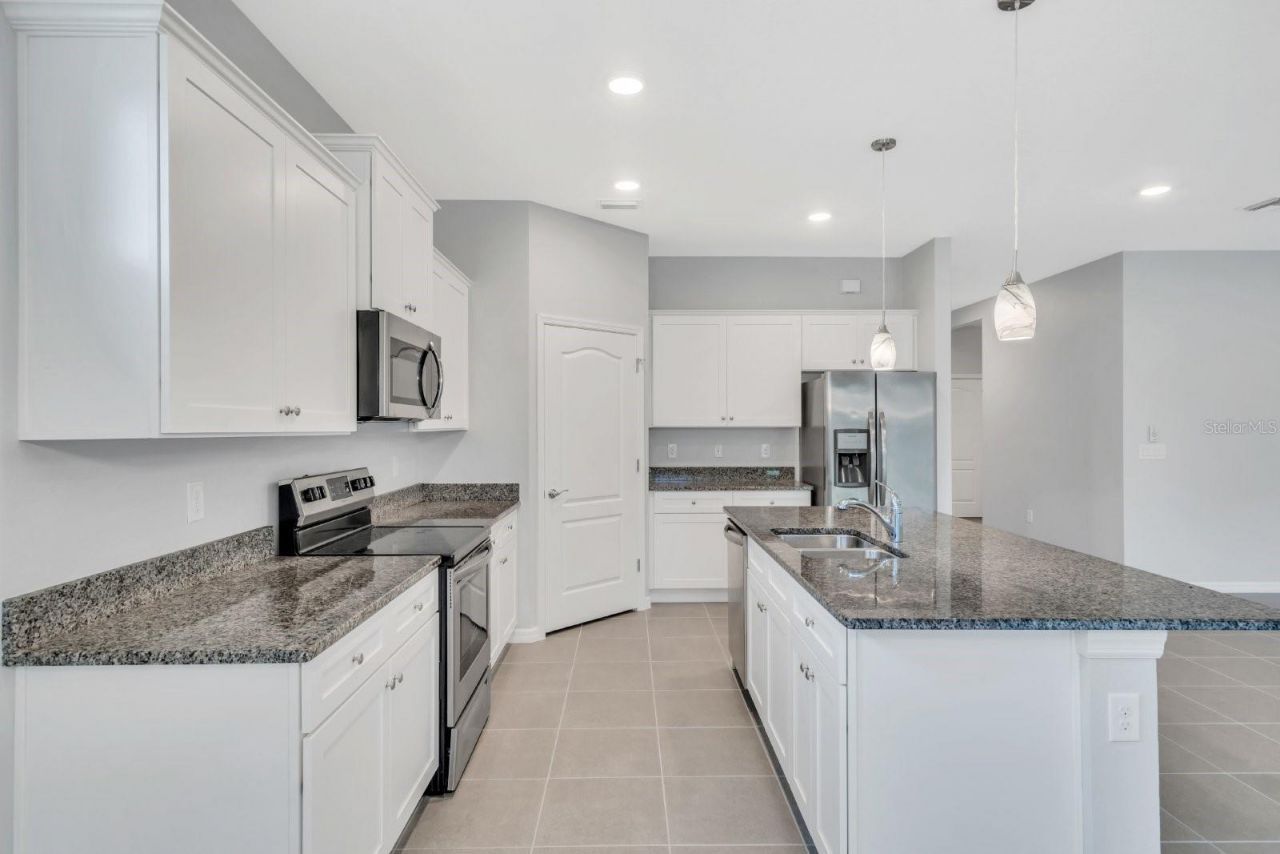 13706 Woodbridge Terrace , Bradenton, FL 34211 Photo