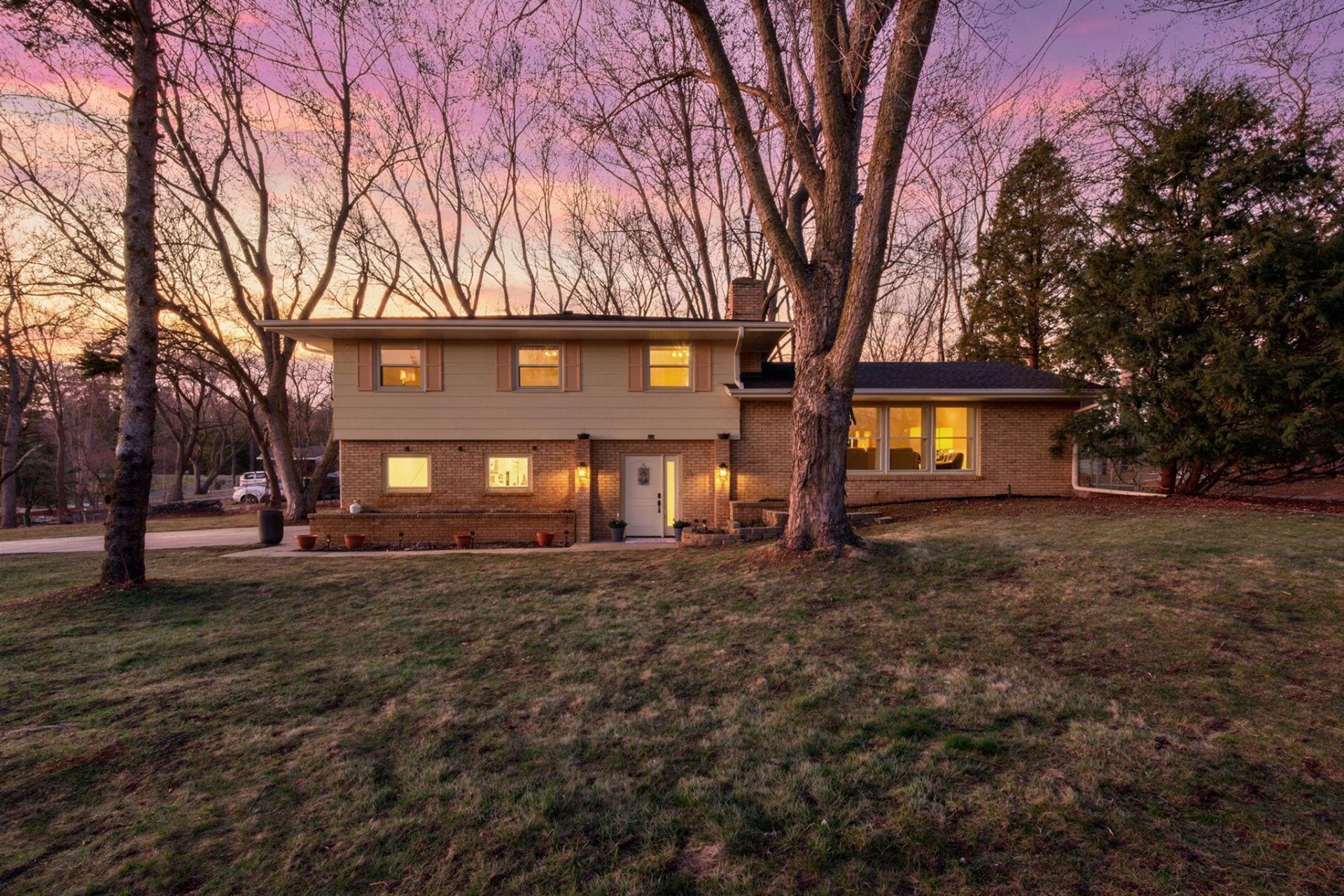 6165 Pleasant Avenue, Excelsior, MN 55331 Main Photo