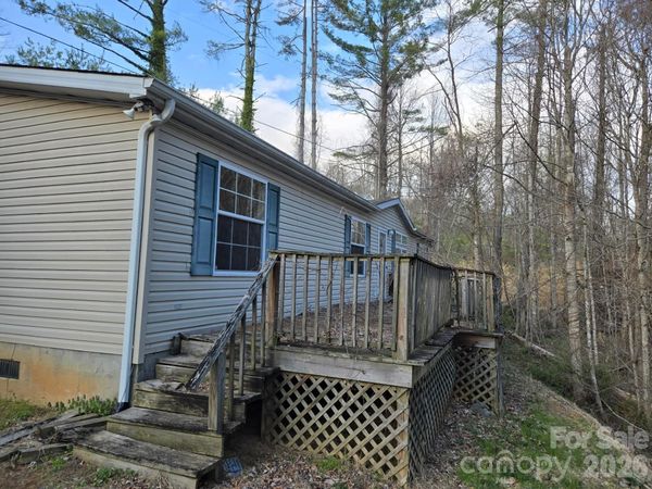 6 Woodland Street , Spruce Pine, NC 28777