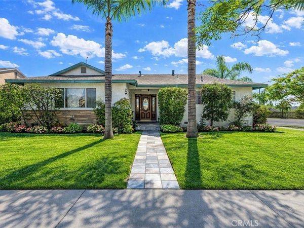 9370 Dorrington, Arleta, CA 91331