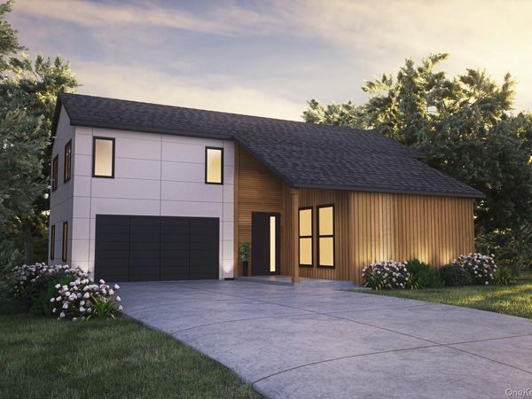 15 Warwick Isle Boulevard, Pine Island, NY 10969