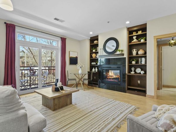 1037 Williamson Street, Unit 107, Madison, WI 53703