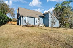 302 Santee Drive photo 4