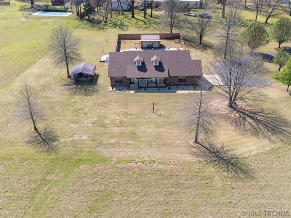 1515 C Street SW, Miami, OK 74354