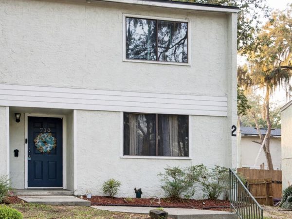 710 OAKS PLANTATION Drive, Unit R1-2, Jacksonville, FL 32211