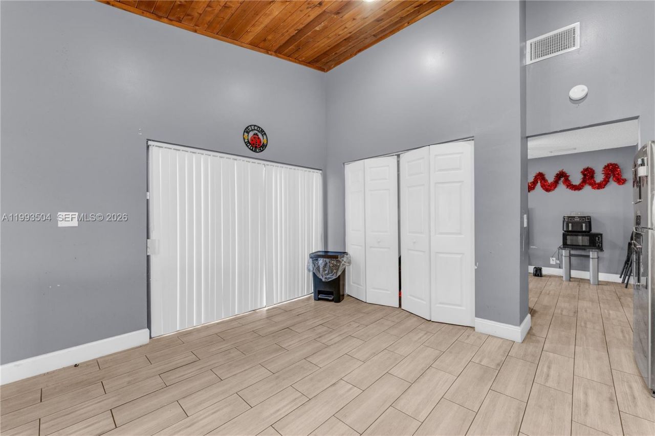 5701 NW 54th Way , Tamarac, FL 33319 Photo