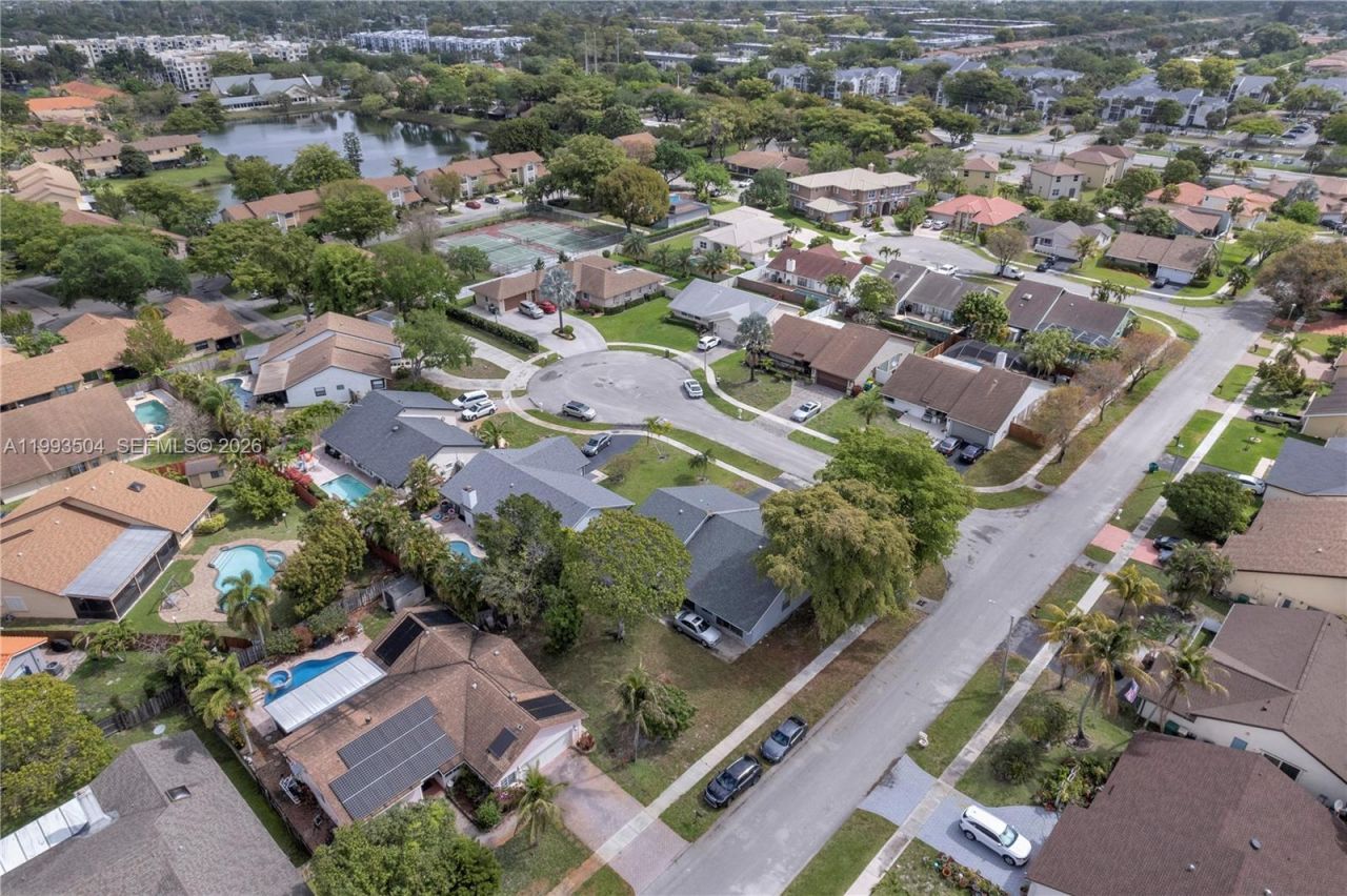 5701 NW 54th Way , Tamarac, FL 33319 Photo