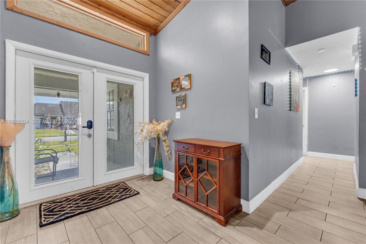 5701 NW 54th Way , Tamarac, FL 33319 Photo