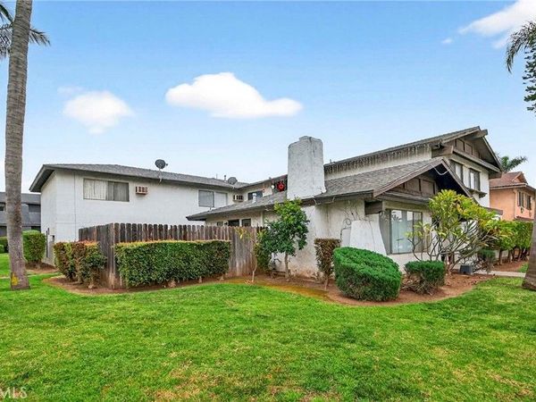 160 Greentree , La Habra, CA 90631