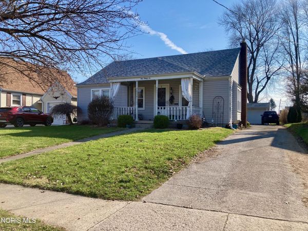196 Sheffield Street , Bellevue, OH 44811