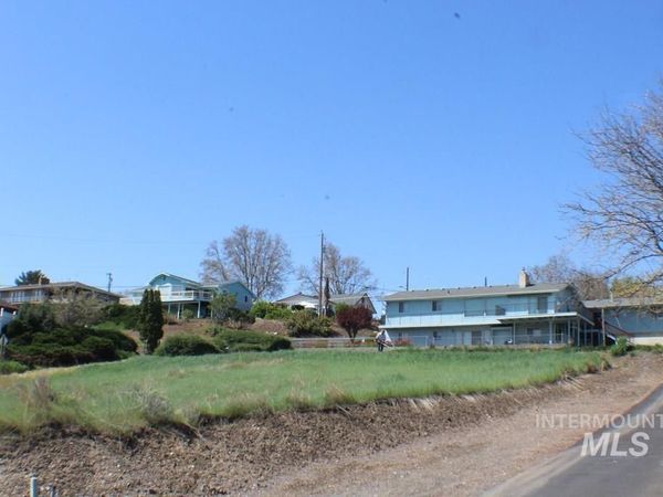 NNA Highline Court, Clarkston, WA 99402