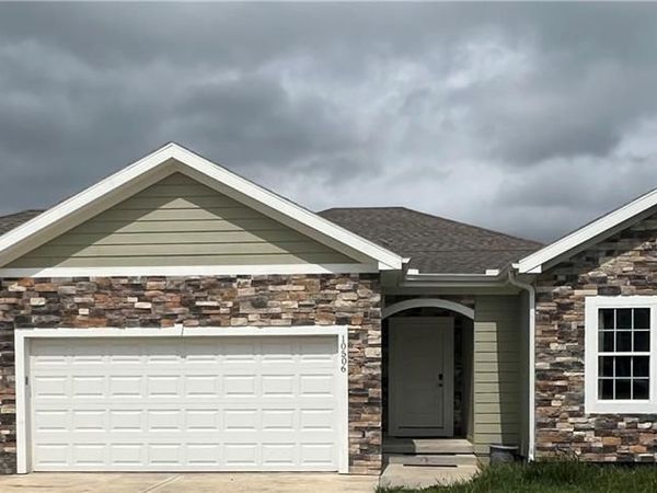 10506 Augusta Drive, Kansas City, KS 66109