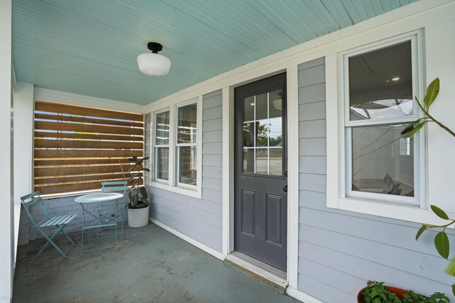 1120 Gunn Avenue Photo 5