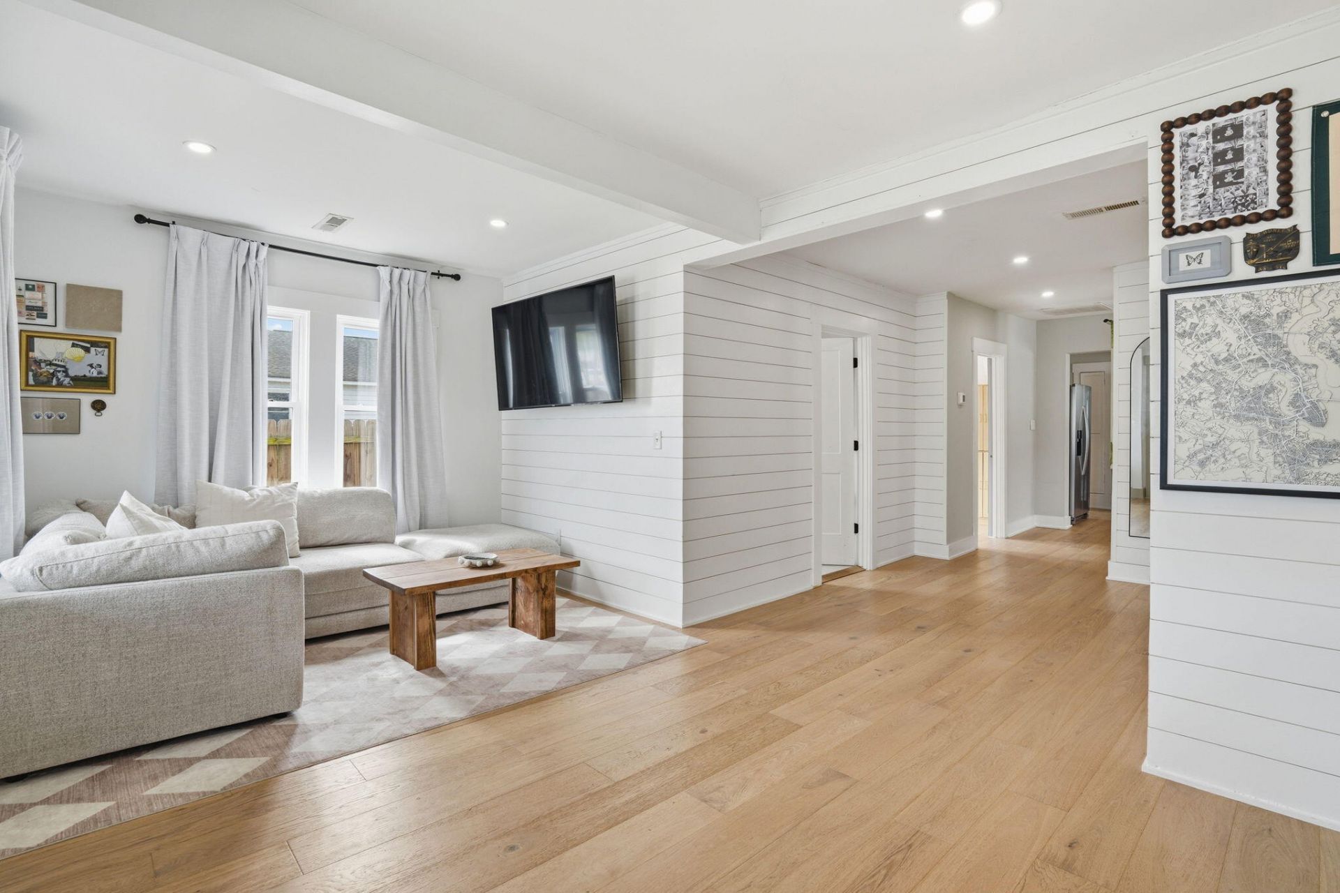 1120 Gunn Avenue Photo 8