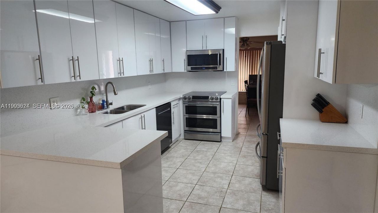 3930 NW 79th Way , Davie, FL 33024 Photo