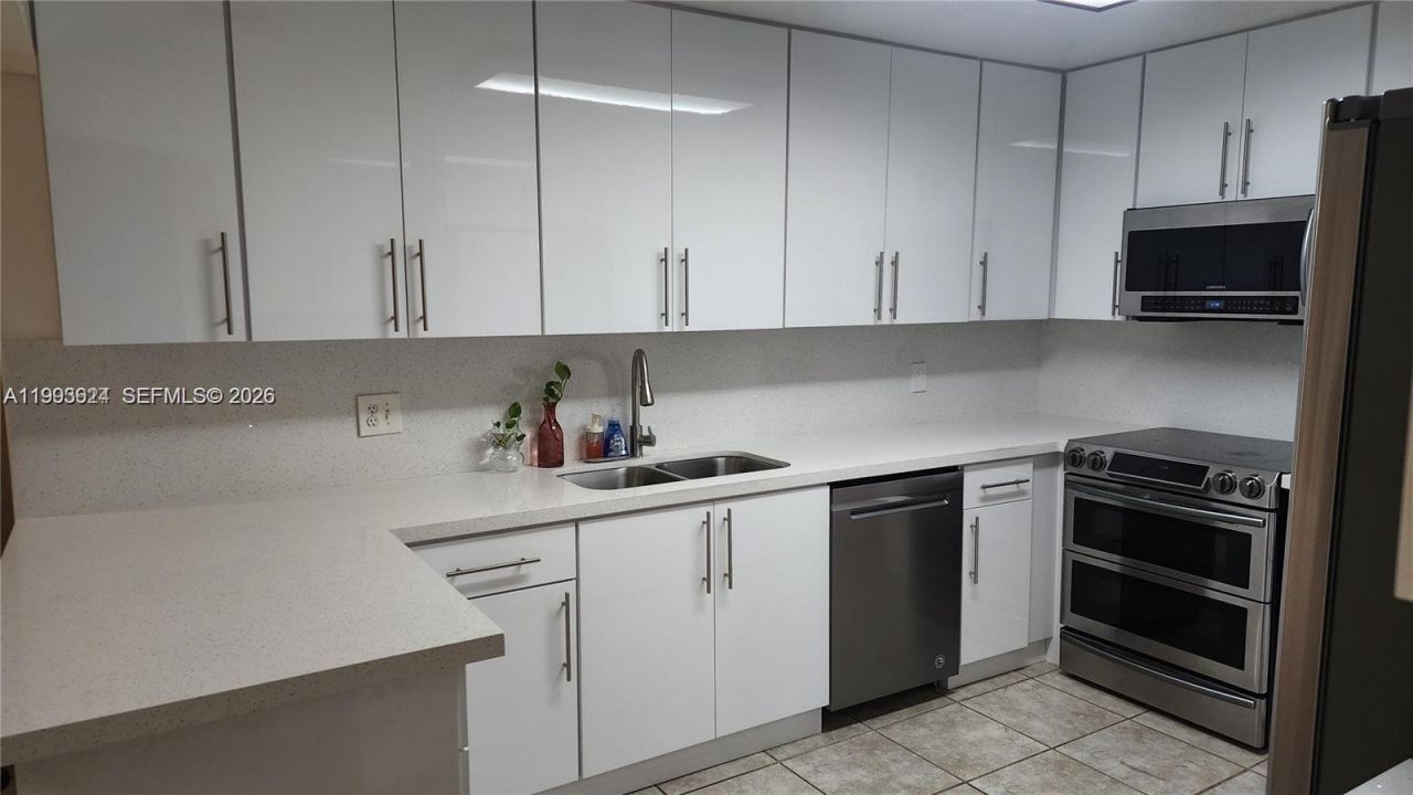 3930 NW 79th Way , Davie, FL 33024 Photo