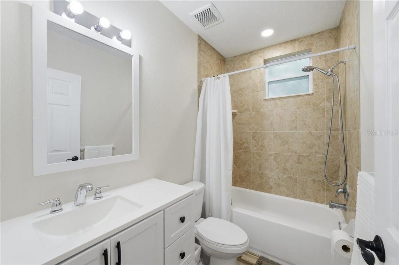 3706 13th Street N, Saint Petersburg, FL 33704 Photo