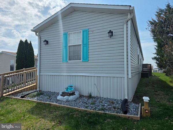 4 PINE STREET, FREDERICKSBURG, PA 17026