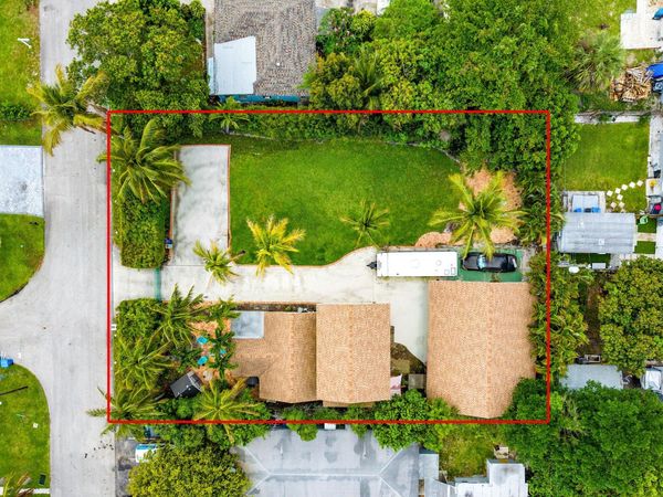 613 N 5th Street, Lantana, FL 33462