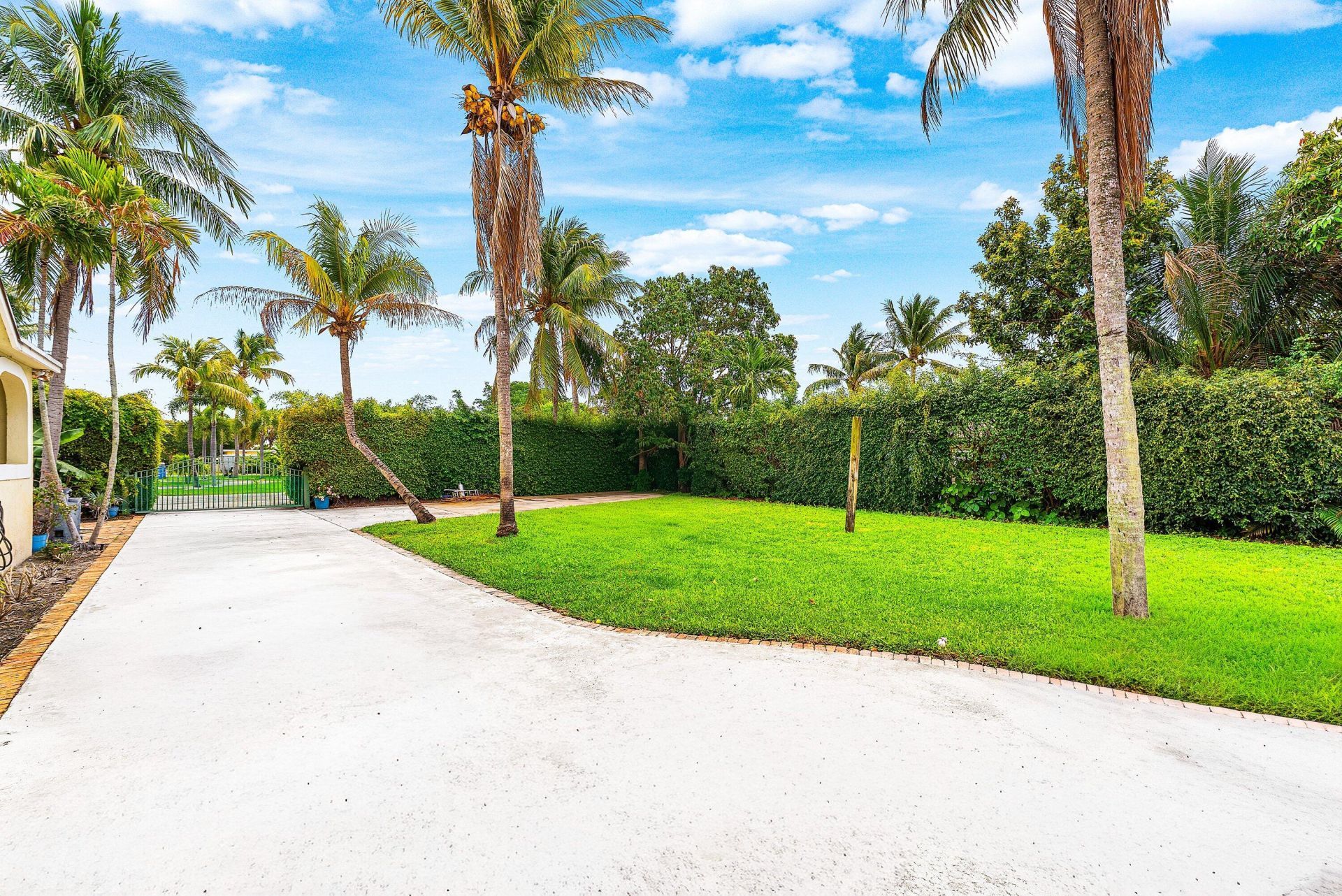 613 N 5th Street, Lantana, FL 33462 Photo