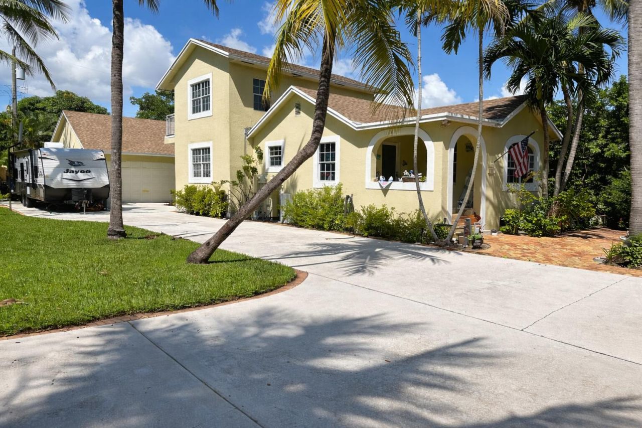 613 N 5th Street, Lantana, FL 33462 Photo