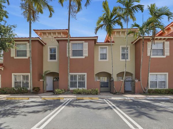 178 Lake Monterey Circle, Boynton Beach, FL 33426