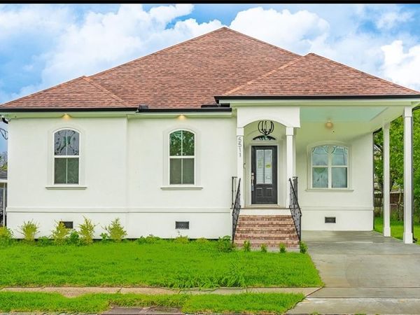 5511 CONGRESS Drive, New Orleans, LA 70126