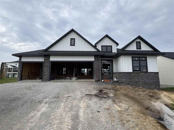 612 Rock Ridge Rd, Tiffin, IA 52340