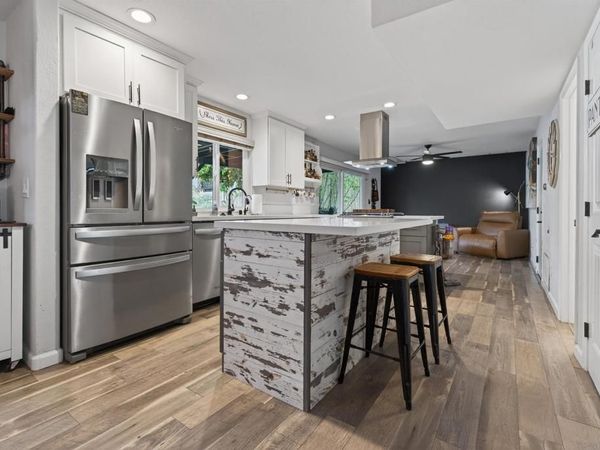 976 Dimarino St, San Diego, CA 92114