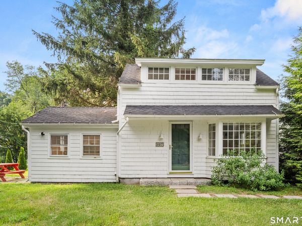 527 Danbury , Wilton, CT 06489