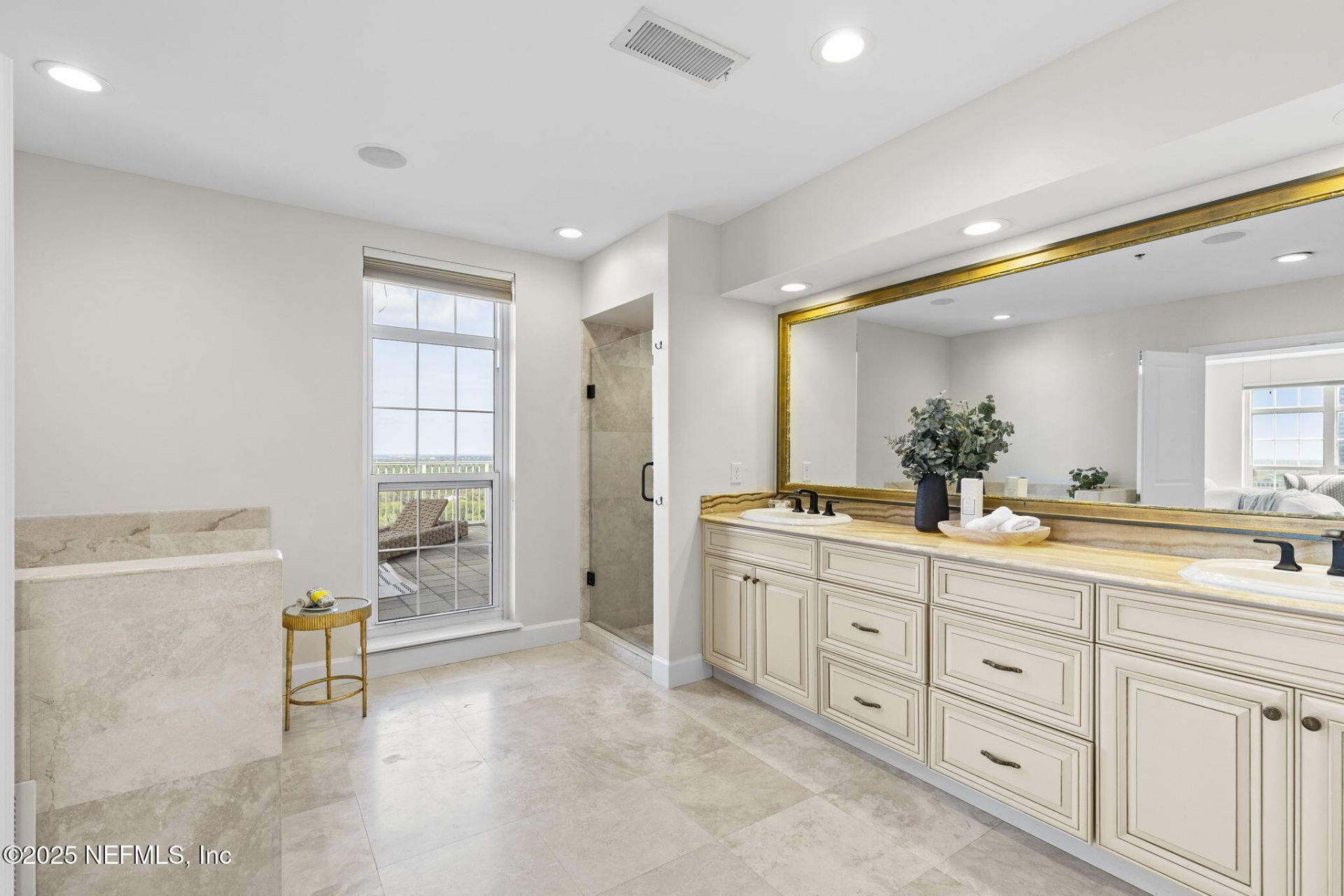 400 E Bay Street, Unit PH8, Jacksonville, FL 32202 Photo