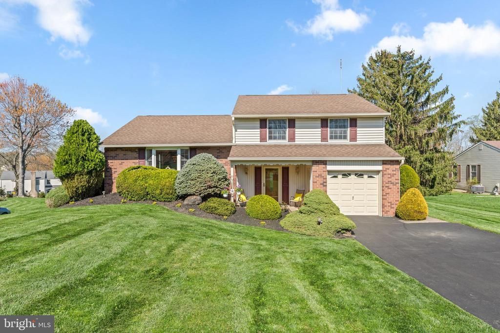 111 W BUTTONWOOD DRIVE, CHURCHVILLE, PA 18966