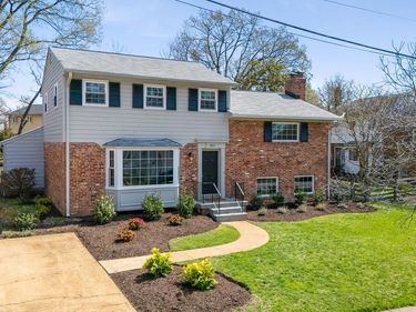 3003 FARM ROAD, ALEXANDRIA, VA 22302