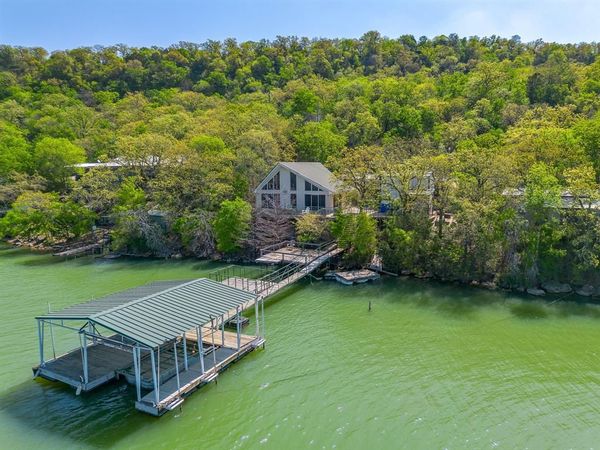 922 S Lakeview Drive, Gordon, TX 76453