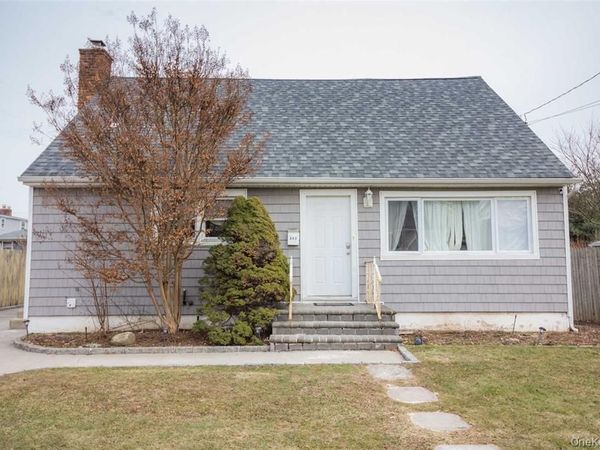 343 Greengrove Avenue , Uniondale, NY 11553