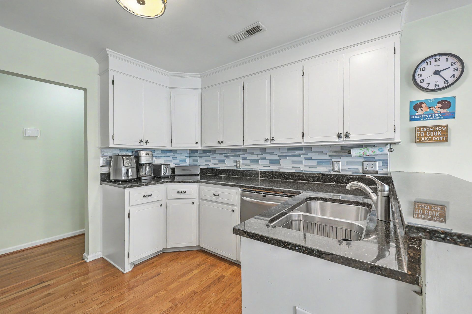 333 Riverland Drive Photo 13