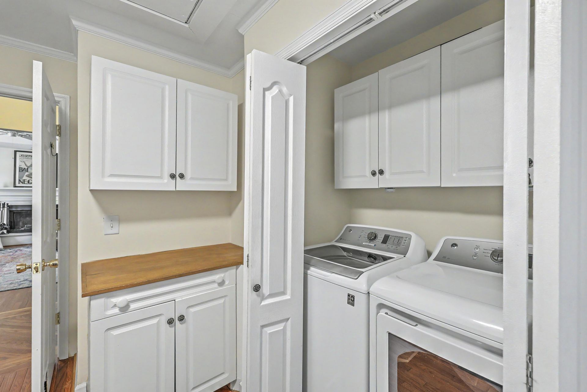 333 Riverland Drive Photo 16