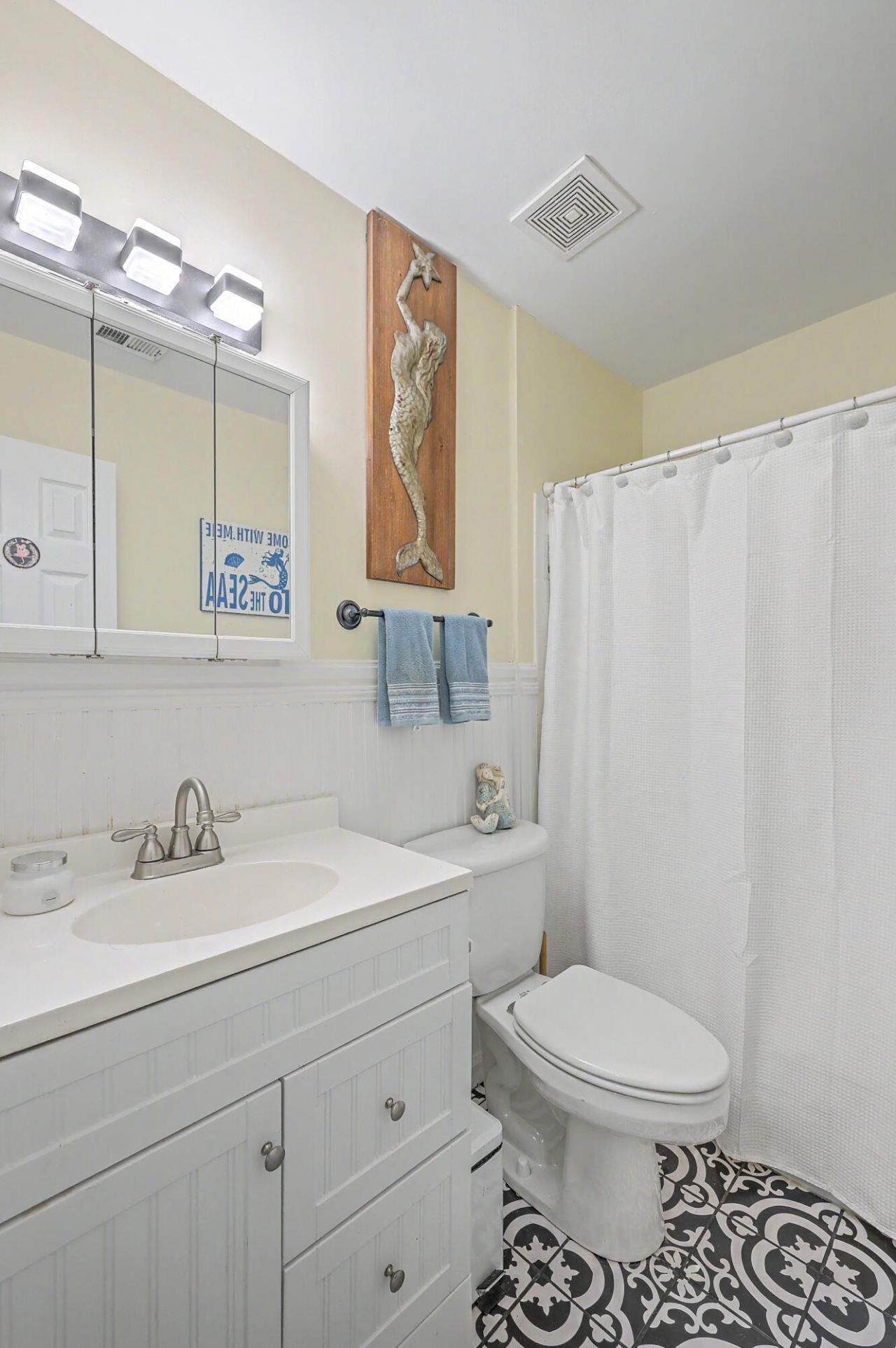 333 Riverland Drive Photo 21