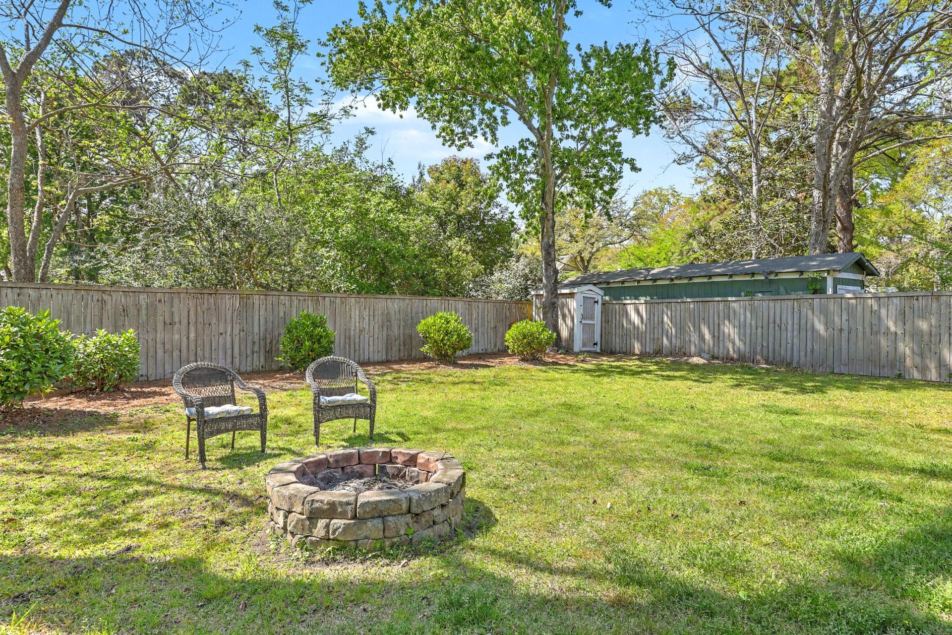 333 Riverland Drive Photo 32