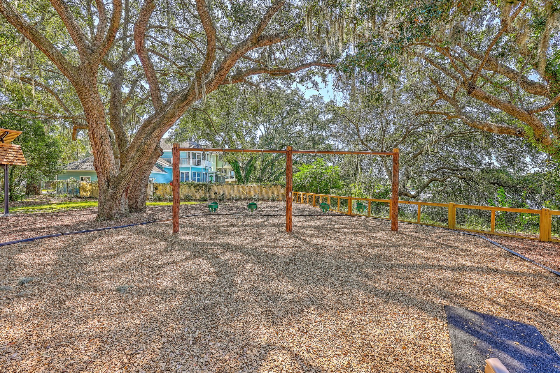 333 Riverland Drive Photo 39