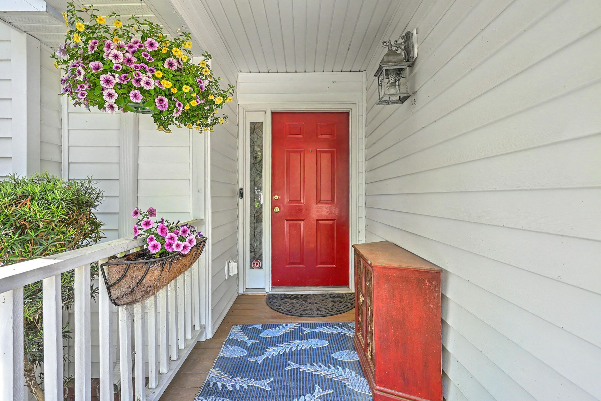 333 Riverland Drive Photo 6