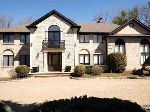 250 Truman Drive, CRESSKILL, NJ 07626