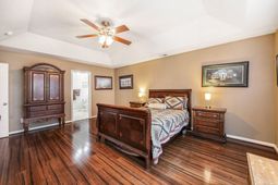 1044 Steelechase Lane photo 4