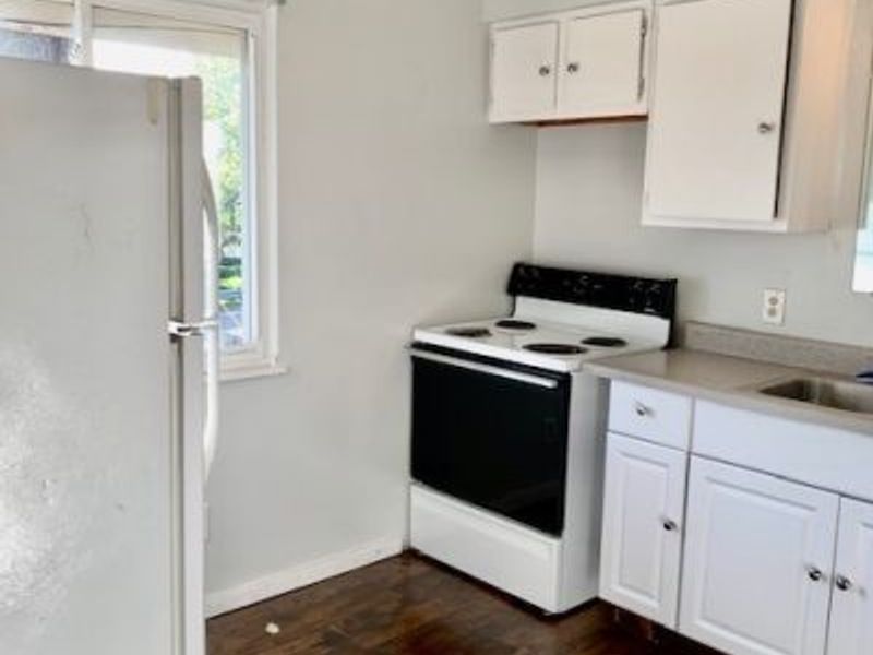 2047 20th Street SW, Akron, OH 44314 Photo 5