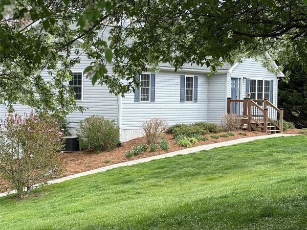 140 Forest Bend Drive , Horse Shoe, NC 28742