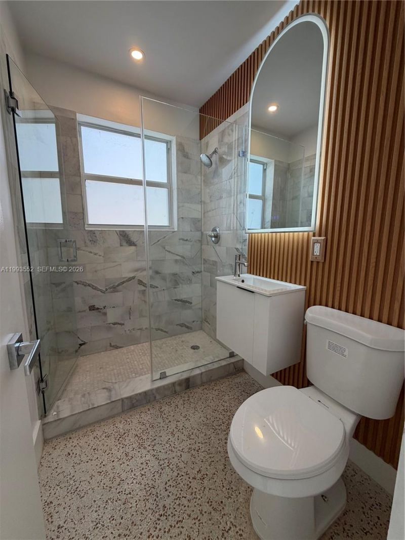 2784 SW 31st Pl, Miami, FL 33133 Photo