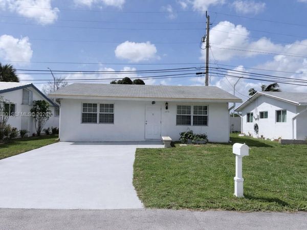 1878 NW 45th Ct , Tamarac, FL 33309