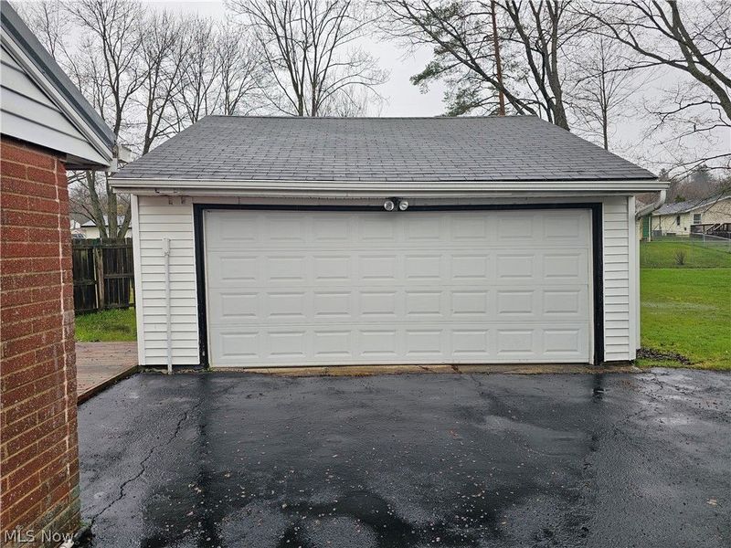 310 Cynthia Drive, Chardon, OH 44024 Photo 12