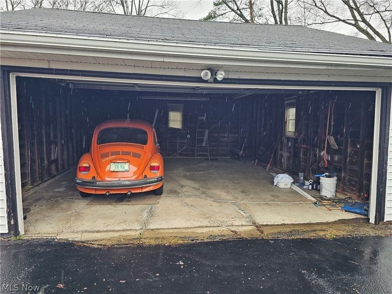 310 Cynthia Drive, Chardon, OH 44024 Photo 13