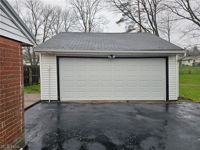 310 Cynthia Drive, Chardon, OH 44024 Photo 14